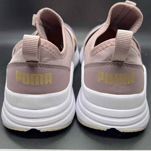 Puma Wired Run Slip On Violet w/ Gold Detail Sneakers 382299-05, Women’s size 9 - Picture 4 of 13